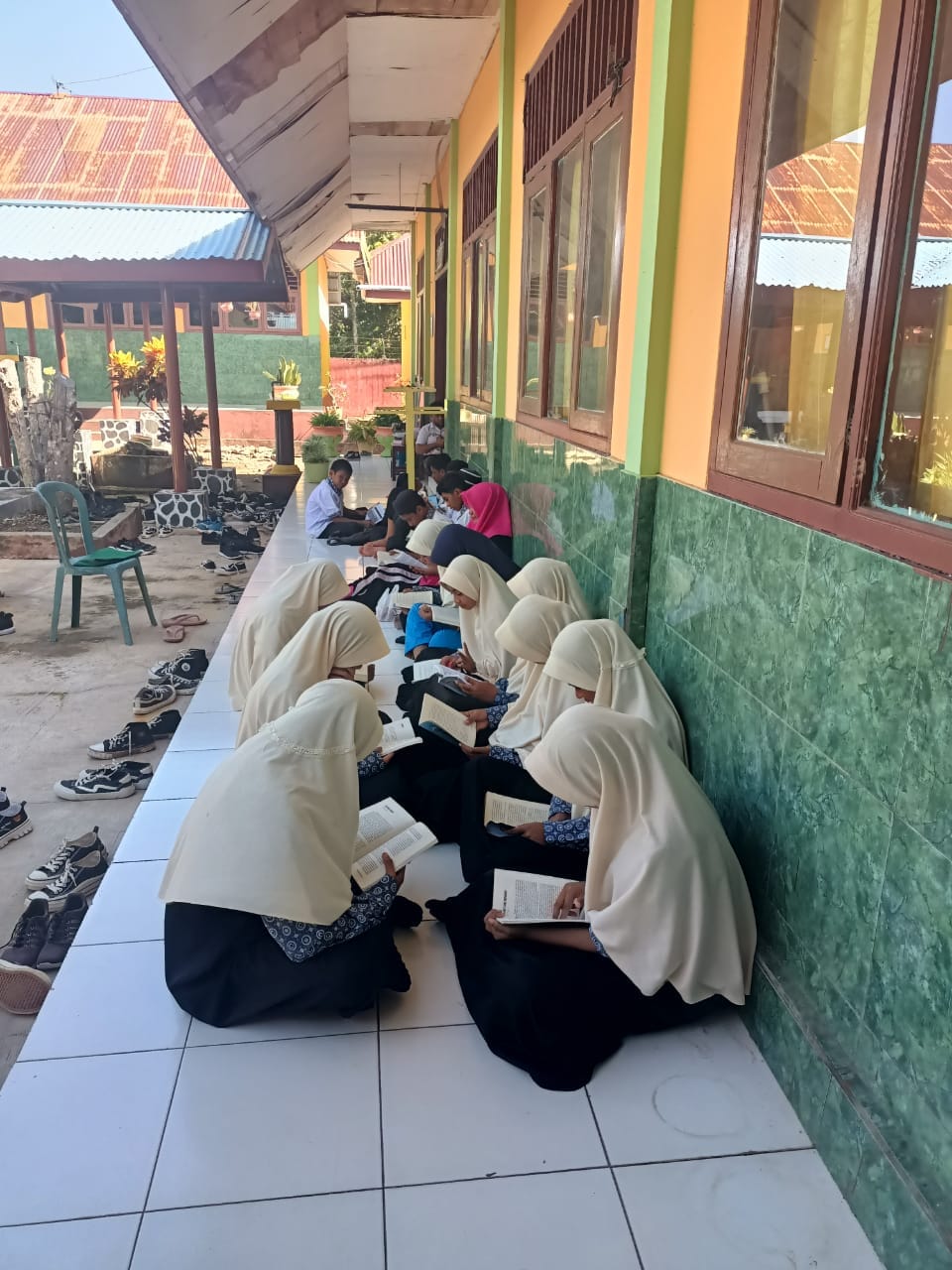 Tanamkan Budaya Membaca di Kalangan Siswa, MTs Negeri 3 Tidore Gencarkan Program Gerakan Literasi Madrasah